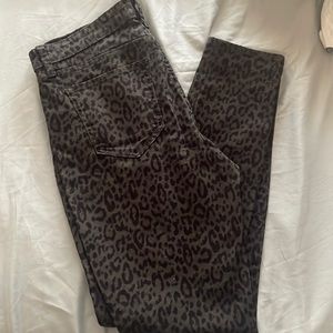NWOT- leopard print jeggings